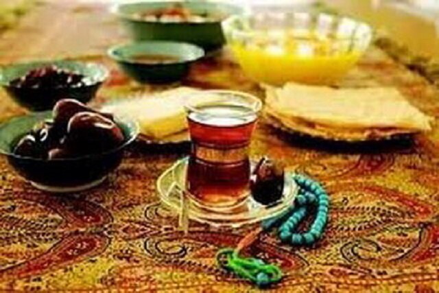 چند توصیه طب ایرانی برای کنترل عطش و یبوست در ایام روزه‌داری