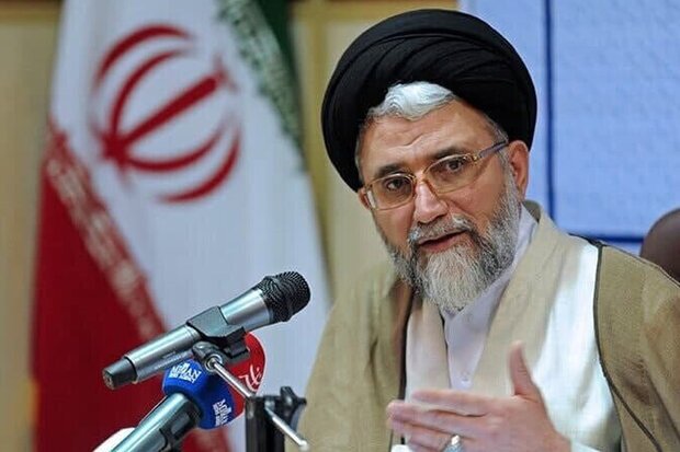 وزیر اطلاعات: ملت ایران با اتحاد خود هیچ تهدیدی را شکستپذیر نمیداند وزیر اطلاعات: ملت ایران با اتحاد خود هیچ تهدیدی را شکستپذیر نمیداند
