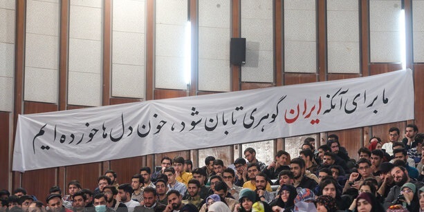 «فراموشی تاریخی»/ چرا جوانان تاریخ نمیخوانند؟ «فراموشی تاریخی»/ چرا جوانان تاریخ نمیخوانند؟
