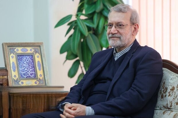 دست‌نوشته‌ علی لاریجانی در آستانه مراسم تشییع سلحشوران نیروی دریایی