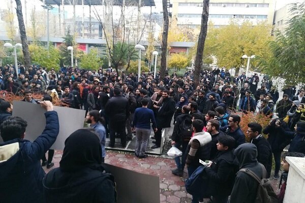 در تجمعات امروز دانشگاهها چه گذشت در تجمعات امروز دانشگاهها چه گذشت