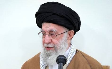 رهبر انقلاب: ایستادگی در مقابل وحشیگری‌ها در غزه، یک وظیفه همگانی است/امدادگران ما مظهر صفات انسانی و انسان‌دوستی هستند