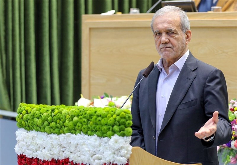پزشکیان: شهید رئیسی مدیری خستگیناپذیر و خادم ملت بود/مسئولان خارجی از سطح زندگی مسئولان ما تعجب میکردند پزشکیان: شهید رئیسی مدیری خستگیناپذیر و خادم ملت بود/مسئولان خارجی از سطح زندگی مسئولان ما تعجب میکردند