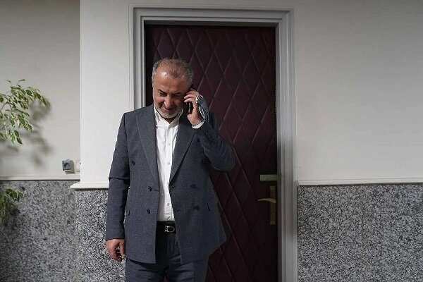 مدیرعامل مقابل درِ خروج پرسپولیس/ خریدها هم درویش را ماندگار نمی کند