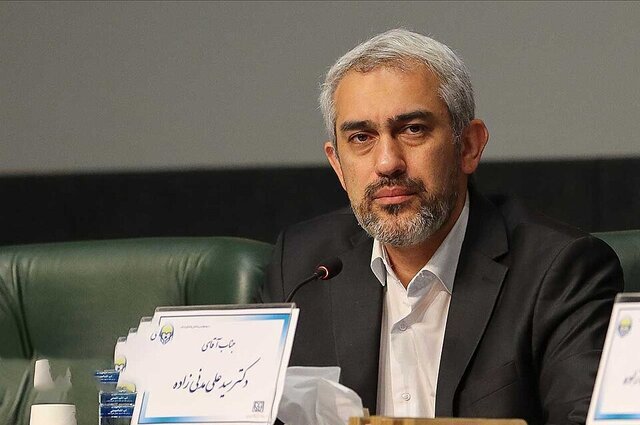 مدنیزاده به عنوان وزیر پیشنهادی اقتصاد به مجلس معرفی شد مدنیزاده به عنوان وزیر پیشنهادی اقتصاد به مجلس معرفی شد