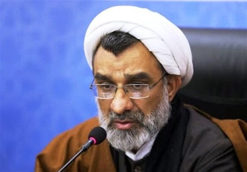 تقدیر خسروپناه از خبرنگار شجاع رسانه ملی تقدیر خسروپناه از خبرنگار شجاع رسانه ملی