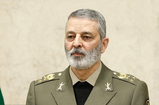 سرلشکر موسوی از پایگاه موشکی هوا فضای سپاه بازدید کرد
