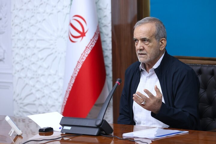 به لطف خدا از این روزهای سخت عبور خواهیم کرد/ وزارتخانه ها با تمام توان پا به پای صبوری از هیچ خدمتی دریغ نورزند به لطف خدا از این روزهای سخت عبور خواهیم کرد/ وزارتخانه ها با تمام توان پا به پای صبوری از هیچ خدمتی دریغ نورزند