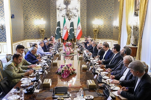 پزشکیان: روابط ایران و پاکستان متناسب با ظرفیتهایمان نیست پزشکیان: روابط ایران و پاکستان متناسب با ظرفیتهایمان نیست
