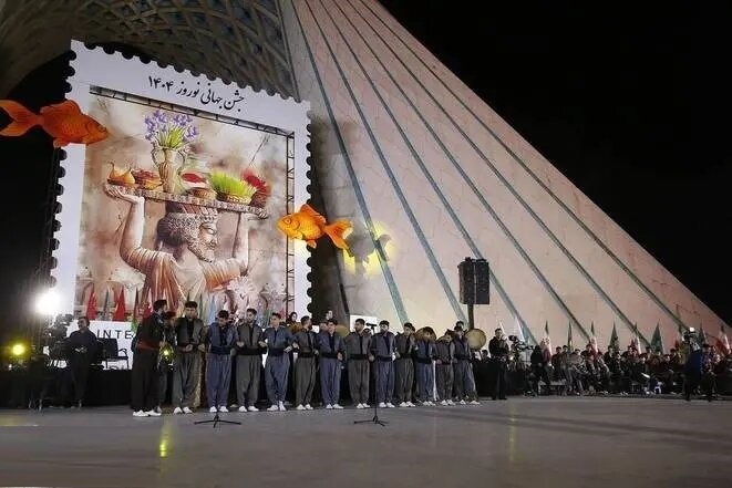 خرج ۲۱ میلیاردی جشن نوروز روی دست دولت/ ۲میلیارد برای لوازم نورافشانی! خرج ۲۱ میلیاردی جشن نوروز روی دست دولت/ ۲میلیارد برای لوازم نورافشانی!