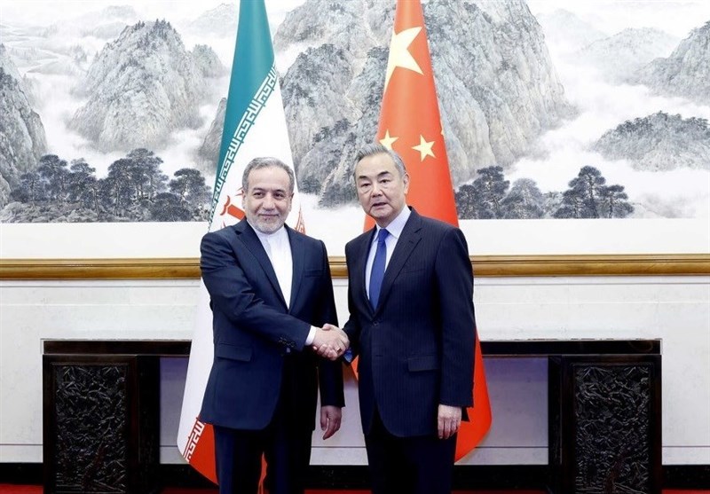 عراقچی در گفتگو با همتای چینی: حمله به پایگاه العدید پاسخ به تجاوز آمریکا بود عراقچی در گفتگو با همتای چینی: حمله به پایگاه العدید پاسخ به تجاوز آمریکا بود