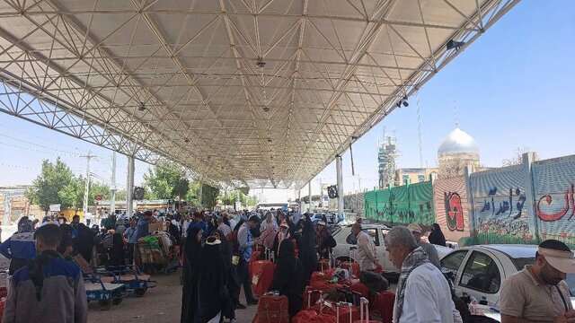 بازگشت کامل حجاج ایرانی از مرز مهران/ورود بیش از ۶۰ هزار حاجی به کشور بازگشت کامل حجاج ایرانی از مرز مهران/ورود بیش از ۶۰ هزار حاجی به کشور