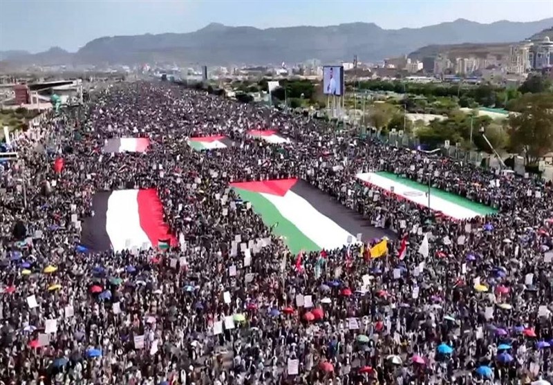 بیانیه تظاهرات صنعاء: مردم یمن هرگز غزه را تنها نخواهند گذاشت بیانیه تظاهرات صنعاء: مردم یمن هرگز غزه را تنها نخواهند گذاشت