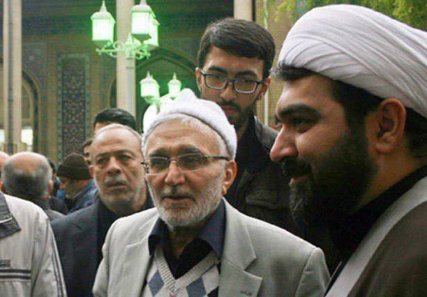 ابراز محبت حجتالاسلام شهاب مرادی به مداح معروف + عکس ابراز محبت حجتالاسلام شهاب مرادی به مداح معروف + عکس