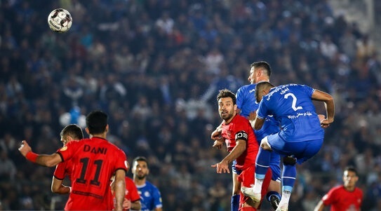 استقلال به دنبال کم کردن فاصله باپرسپولیس/تراکتور به فکر ورود به جدول! استقلال به دنبال کم کردن فاصله باپرسپولیس/تراکتور به فکر ورود به جدول!