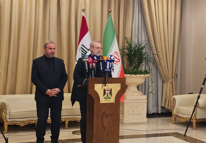 لاریجانی: جریانهای مقاومت نیازمند قیم نیستند لاریجانی: جریانهای مقاومت نیازمند قیم نیستند