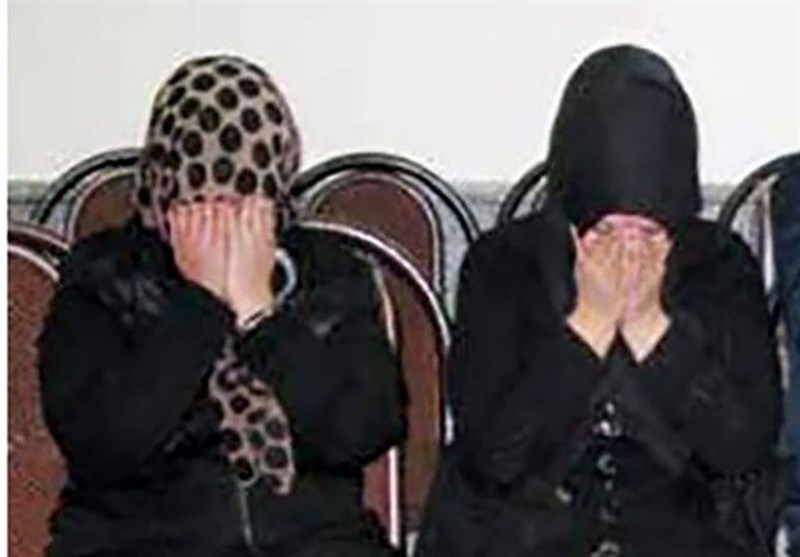 سرقت طلای فامیل دور توسط دخترخالهها با آبمیوه مسموم سرقت طلای فامیل دور توسط دخترخالهها با آبمیوه مسموم