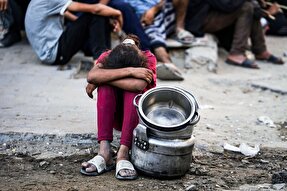 اثرات گرسنگی و قحطی/ تصاویر واقعی از مرکز توزیع غذا در فلسطین