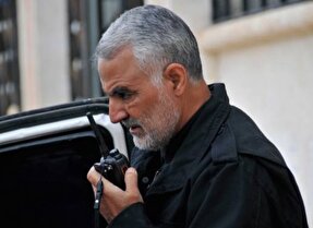 نحوهٔ مواجهه با اسرائیل از زبان حاج قاسم سلیمانی: ما دشمن را میشناسیم، او سگ هاری است که اگر مقابلش نایستی دنبالت میکند/ این اراده ایستادن مهم است