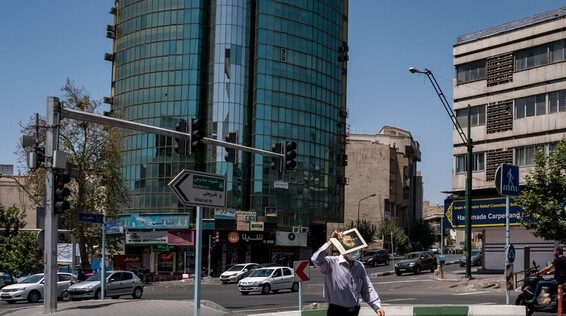 ازن در مناطق شلوغ تهران افزایش می‌یابد/ ماندگاری هوای گرم تا هفته آینده