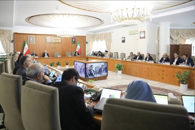 عارف: تریبونداران موجب کاهش وحدت و انسجام ملی نشوند/ عارف: تریبونداران موجب کاهش وحدت و انسجام ملی نشوند/