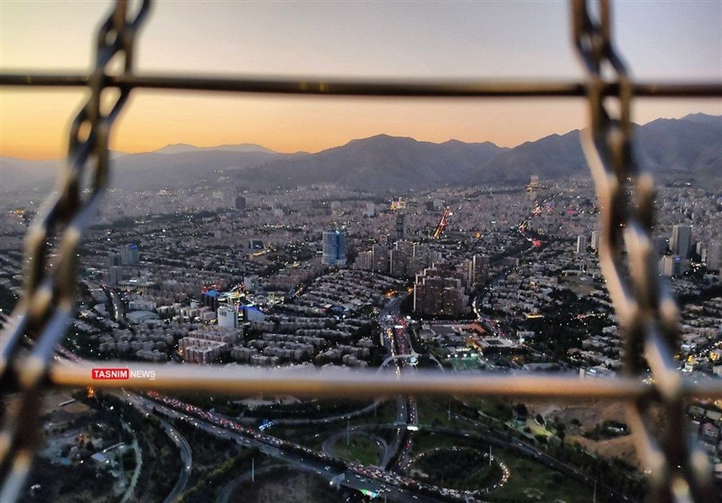 رکود بازار مسکن در تهران؛ اختلاف ۲۰۰ میلیونی قیمت در مناطق شمالی و جنوبی رکود بازار مسکن در تهران؛ اختلاف ۲۰۰ میلیونی قیمت در مناطق شمالی و جنوبی