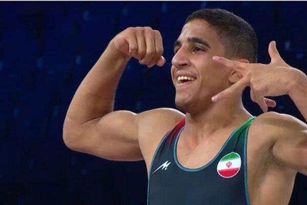 رحمان عموزاد با اقتدار حریف آمریکایی را درهم کوبید رحمان عموزاد با اقتدار حریف آمریکایی را درهم کوبید