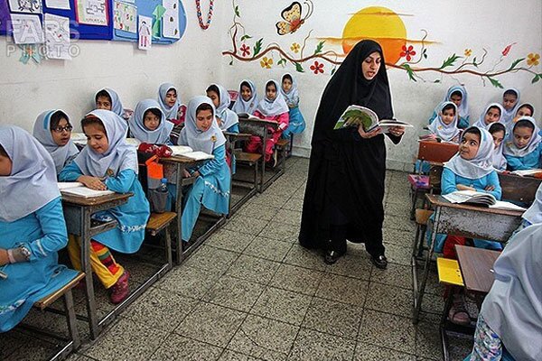ساعت آغاز فعالیت مدارس در مهرماه/ تداوم فعالیت تمامی ۲۳۰۰۰ حق‌التدریس آزاد در سال تحصیلی جدید