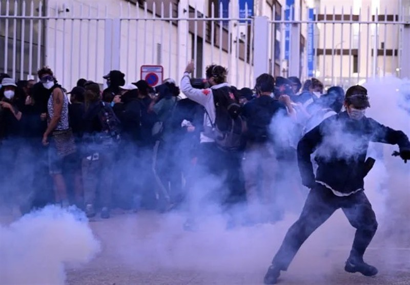 فرانسه در آستانه اعتراضات گسترده به دلیل طرح ریاضت اقتصادی فرانسه در آستانه اعتراضات گسترده به دلیل طرح ریاضت اقتصادی