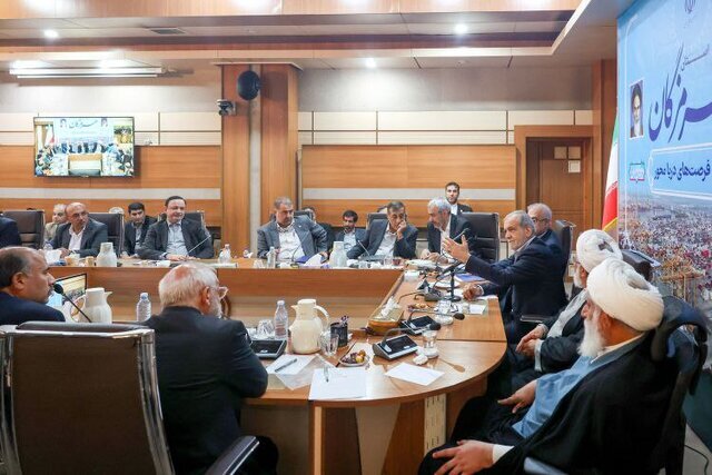 پزشکیان: اختیار را باید به همان منطقهای سپرد که موضوع مربوط به آن است/تمرکززدایی و هدایت توسعه به سمت خلیج فارس، راهحل بحران آب پزشکیان: اختیار را باید به همان منطقهای سپرد که موضوع مربوط به آن است/تمرکززدایی و هدایت توسعه به سمت خلیج فارس، راهحل بحران آب