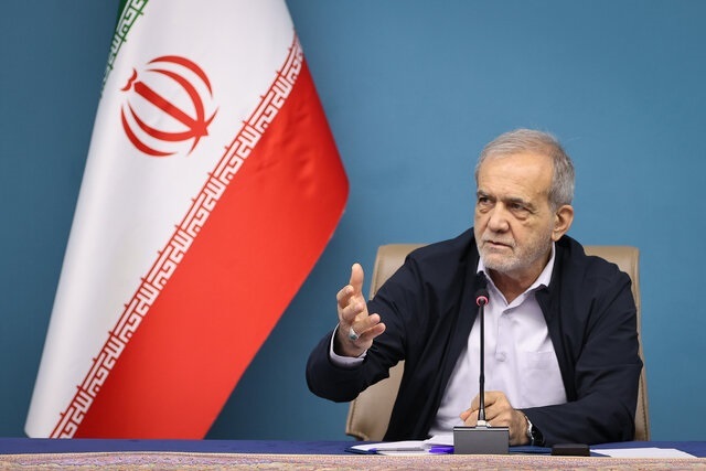 پزشکیان: باید تعادل و تناسب را بین منابع و مصارف درنظر بگیریم/افتتاح ۲۰۲ پروژه عمرانی با تأکید بر حفظ محیط زیست