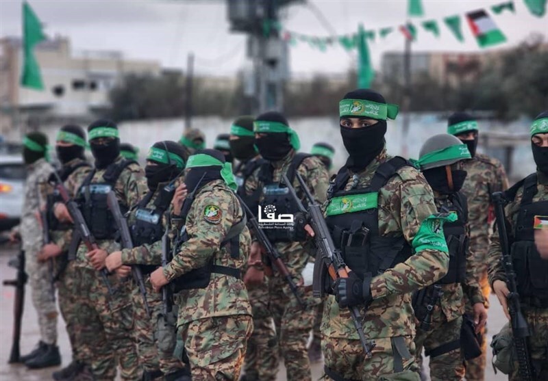 آغاز تبادل اسرای فلسطینی و اسرائیلی/ نخستین گروه از اسرای رژیم صهیونیستی تحویل صلیب سرخ شد آغاز تبادل اسرای فلسطینی و اسرائیلی/ نخستین گروه از اسرای رژیم صهیونیستی تحویل صلیب سرخ شد