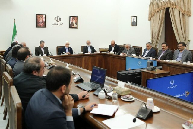 عارف: دولت چهاردهم از زمان روی کار آمدن با شرایط جنگی روبرو بود عارف: دولت چهاردهم از زمان روی کار آمدن با شرایط جنگی روبرو بود