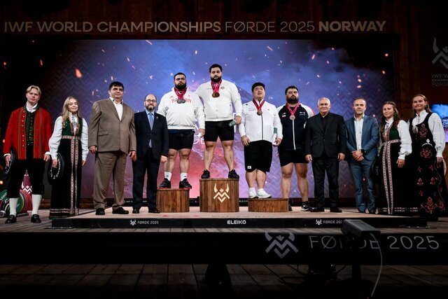 عجیبترین مدال ۲۰ سال اخیر فوقسنگین وزنهبرداری جهان عجیبترین مدال ۲۰ سال اخیر فوقسنگین وزنهبرداری جهان