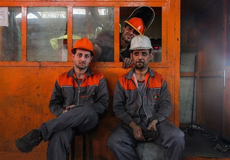کارگران بی‌قرارداد؛ نیروی کار در سایه‌ی قانون