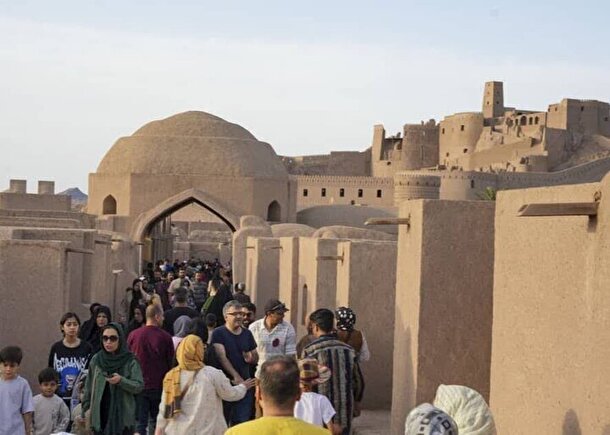شعارزدگی درمان صنعت گردشگری کرمان نیست/ سرمایه‌ای که باد می‌خورد