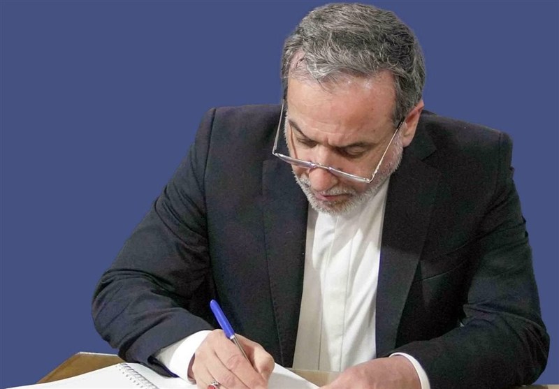عراقچی درگذشت همسر آیت‌الله سیستانی را تسلیت گفت