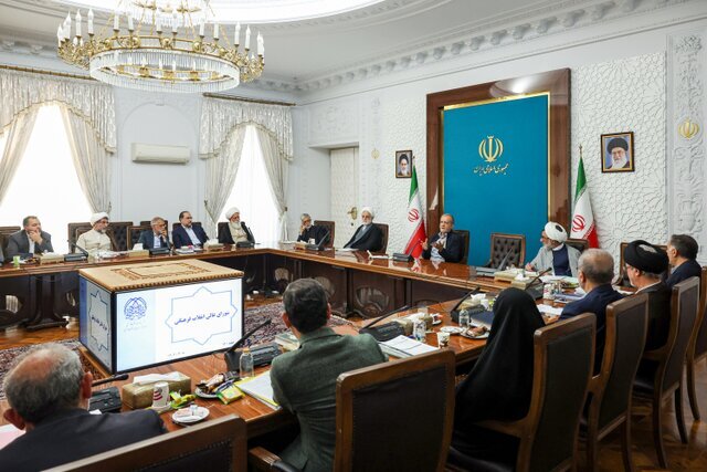 پزشکیان مطرح کرد: ادغام مراکز کم بازده علمی، با هدف تمرکز حمایت‌ها بر دانشگاه‌های کارآمد/سفر به سازمان ملل فرصتی برای بیان مواضع ملت ایران بود