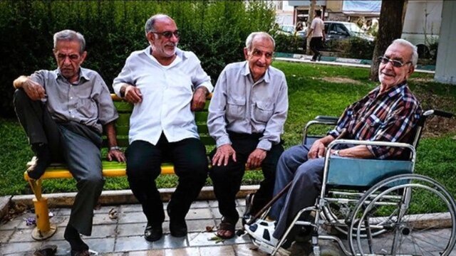 چالشهای تحقق آرزوها، رفاه و حقوق سالمندان/ مشکلات اجرای طرح «سلام» و پاتوق‌های سالمندی