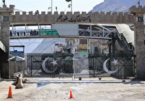 بازگشایی محدود گذرگاه «تورخم»؛ رفت‌وآمد تجاری همچنان متوقف است