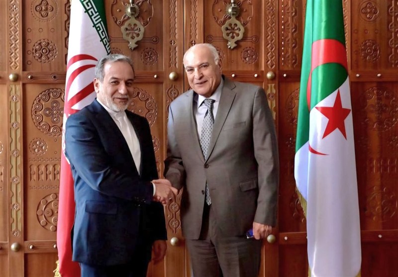 پیام تبریک عراقچی به همتای الجزایری به مناسبت روز ملی این کشور پیام تبریک عراقچی به همتای الجزایری به مناسبت روز ملی این کشور