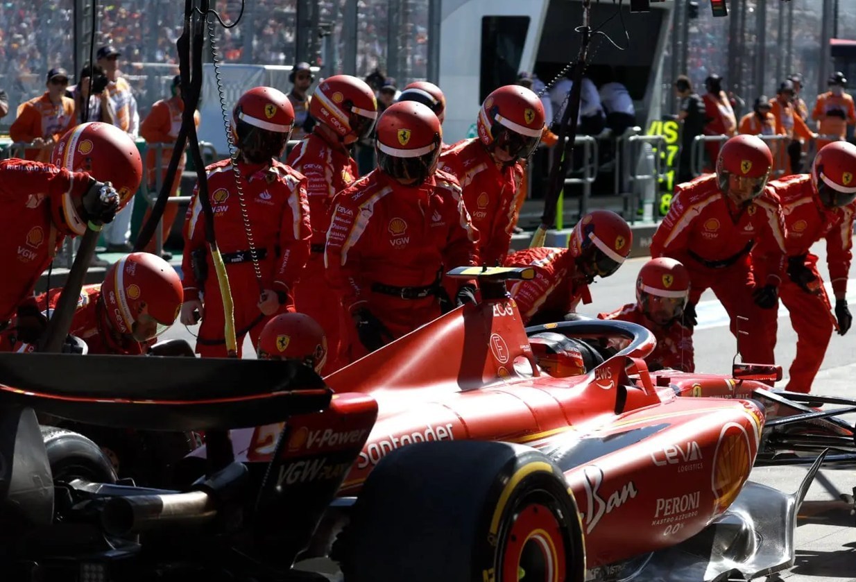 اتومبیلرانی فرمول یک ,