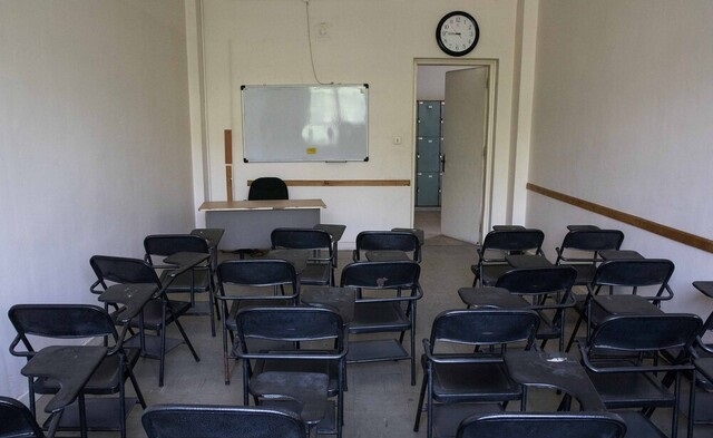 با چالش صندلی‌های خالی مواجه‌ایم/ آینده رشته‌های ضروری کشور نگران کننده است