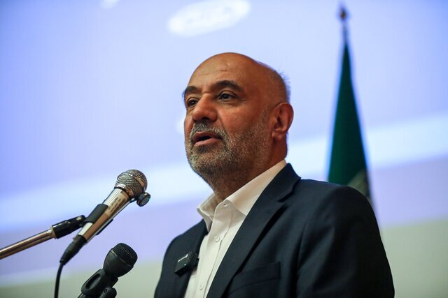 واگذاری ۱۰۰ هزار قطعه زمین به صنایع برای ساخت مسکن کارگری در کشور/ رصد برخط بیکاری واگذاری ۱۰۰ هزار قطعه زمین به صنایع برای ساخت مسکن کارگری در کشور/ رصد برخط بیکاری