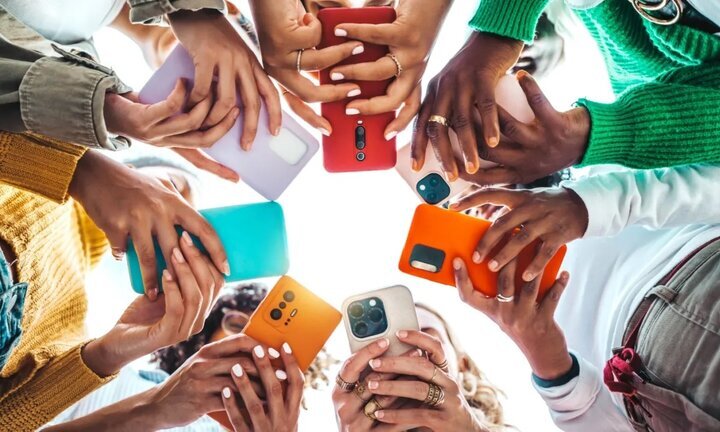 آیا اینترنت،انسانها را بیسوادتر کرده است/توهم تخصص از حقوق تا اقتصاد آیا اینترنت،انسانها را بیسوادتر کرده است/توهم تخصص از حقوق تا اقتصاد