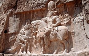 مجسمه والرین؛ واقعیت یا خطای تاریخی؟