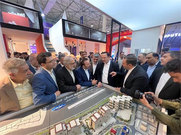 مقاومت تضمین حاکمیت لبنان است/ با خدمتگزاران اسرائیل در لبنان گفتگو نخواهم کرد مقاومت تضمین حاکمیت لبنان است/ با خدمتگزاران اسرائیل در لبنان گفتگو نخواهم کرد