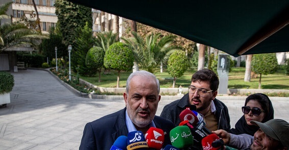 توضیح وزیر نیرو درباره کیفیت پنلهای خورشیدی/ توضیح وزیر نیرو درباره کیفیت پنلهای خورشیدی/