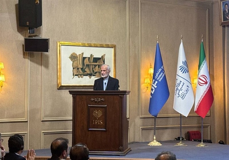 خرازی: ایران همواره آماده مذاکره است/ ترامپ باید بداند صلح از طریق زور به دست نمیآید خرازی: ایران همواره آماده مذاکره است/ ترامپ باید بداند صلح از طریق زور به دست نمیآید