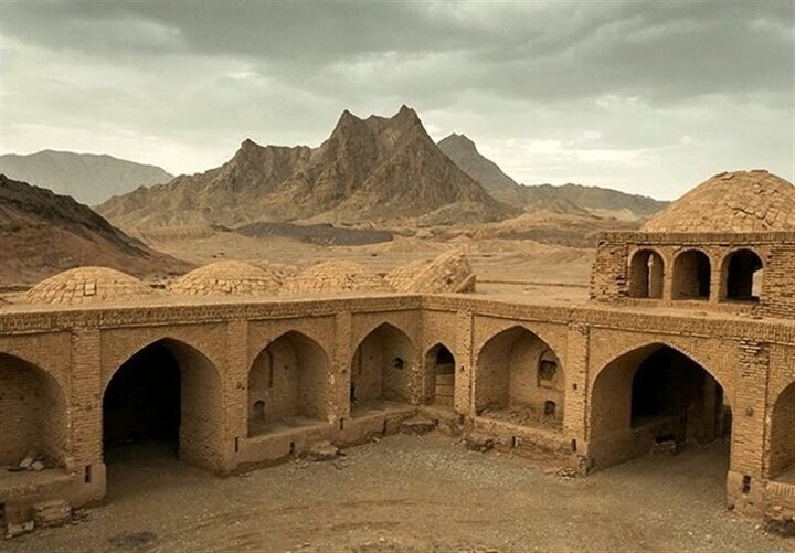 کاروانسراهای اردستان؛ نفس تاریخ در دل کویر کاروانسراهای اردستان؛ نفس تاریخ در دل کویر
